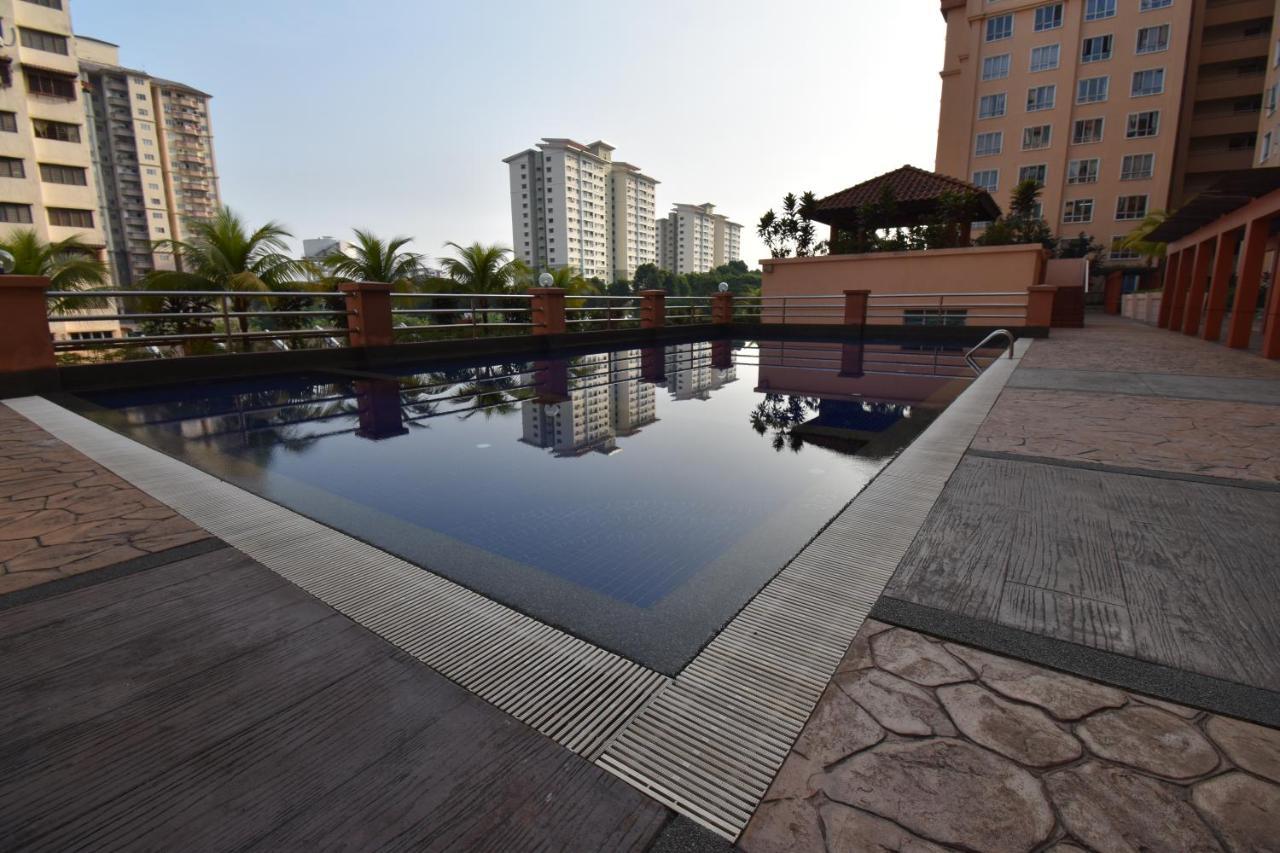 Appartamento di 75 m² con 3 camera Kuala Lumpur Esterno foto